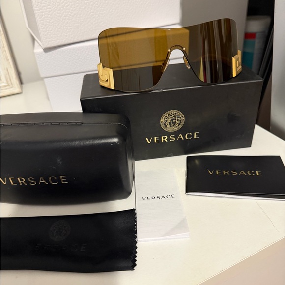 Versace Accessories - Versace Black Sunglasses